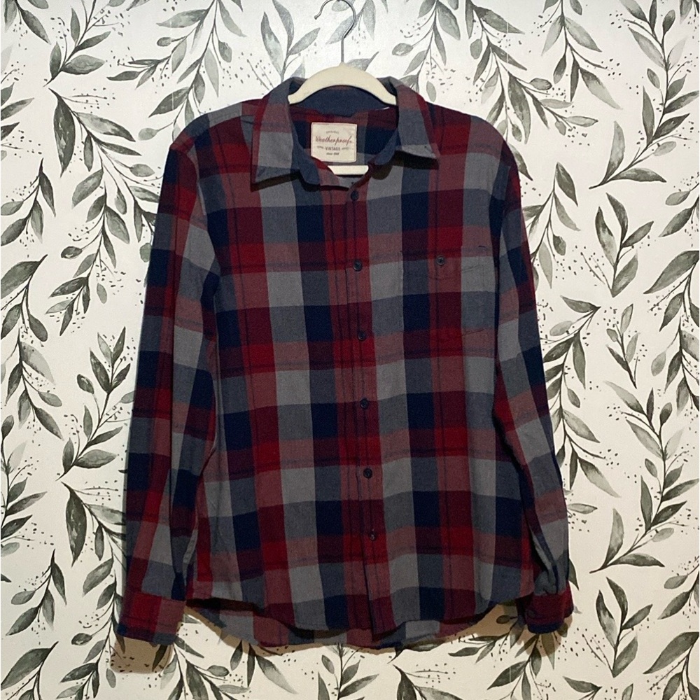 Selling my large Original Weatherproof Vintage button-up dress shirt!!!!